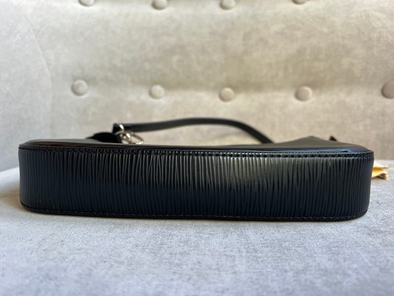 Louis Vuitton Black Epi Leather Saint Jacques PM - Image 14