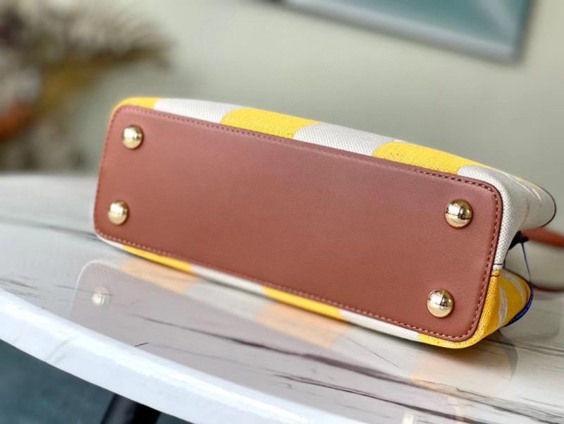 Louis Vuitton Capucines BB Bag - Image 8