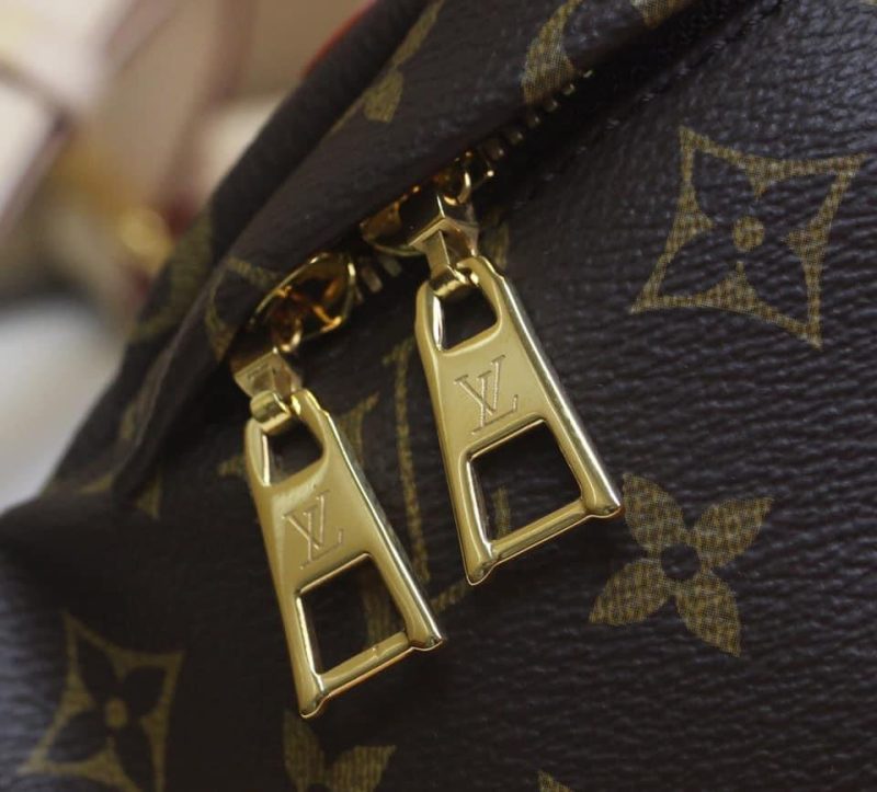 Louis Vuitton Bucket PmLeather Shoulder Bag () - Image 7