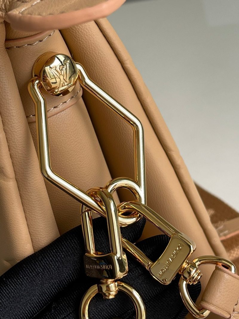 LOUIS VUITTON Coussin CamelM57791 Lambskin Monogram・Pattern Size PM - Image 4