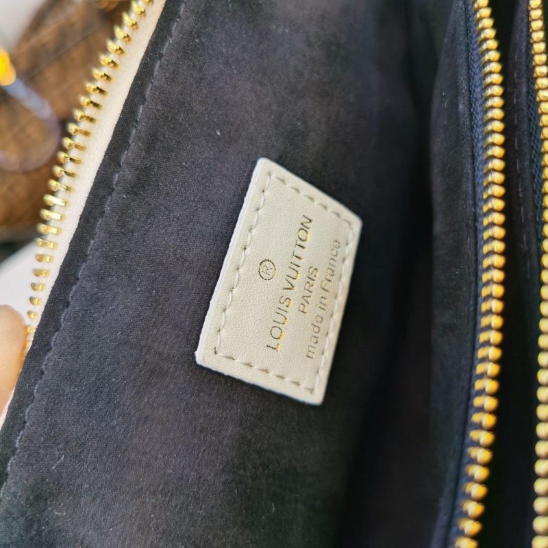 Louis Vuitton Coussin PM Bag - Image 9