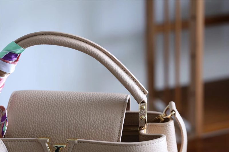 Louis Vuitton Capucines MM Bag - Image 7