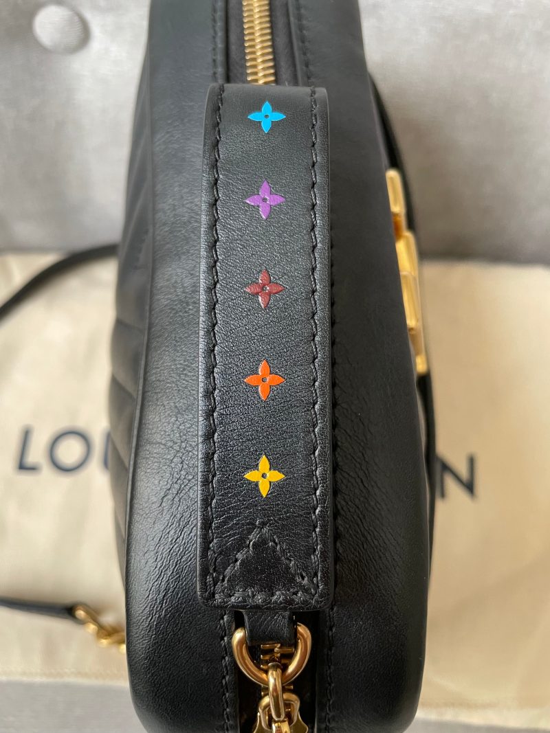 Louis Vuitton Black New Wave Camera Bag - Image 7