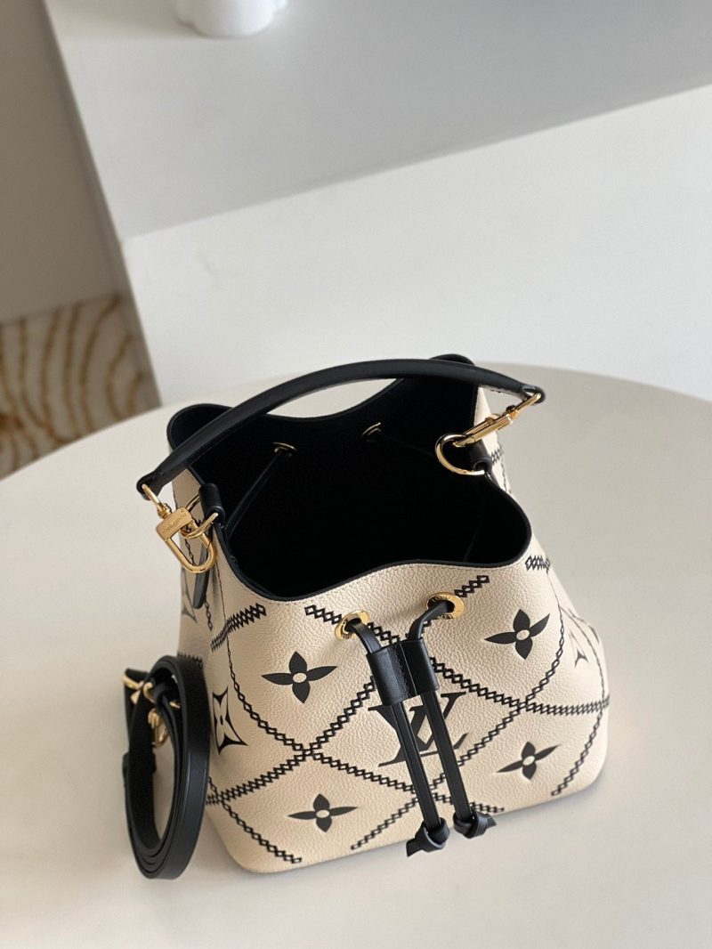 Louis Vuitton NeoNoe MM Bag - Image 6