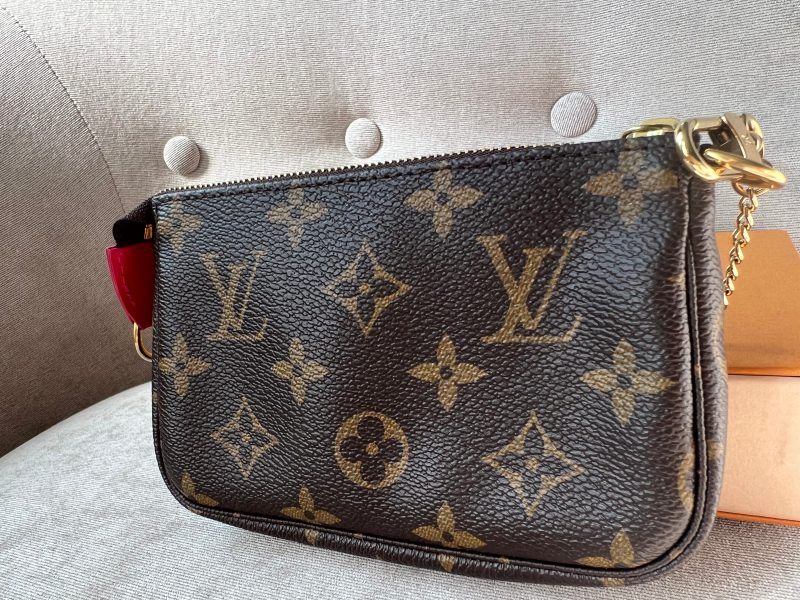 Louis Vuitton Christopher - Image 7