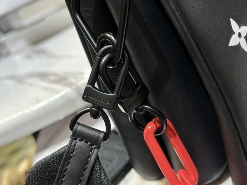 Louis Vuitton Coussin PM Bag - Image 5
