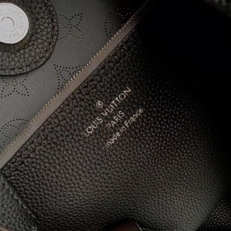 Louis Vuitton Carmel Bag Black - Image 4