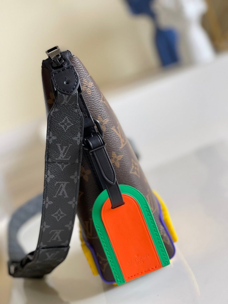 Louis Vuitton Coussin PM Bag - Image 3
