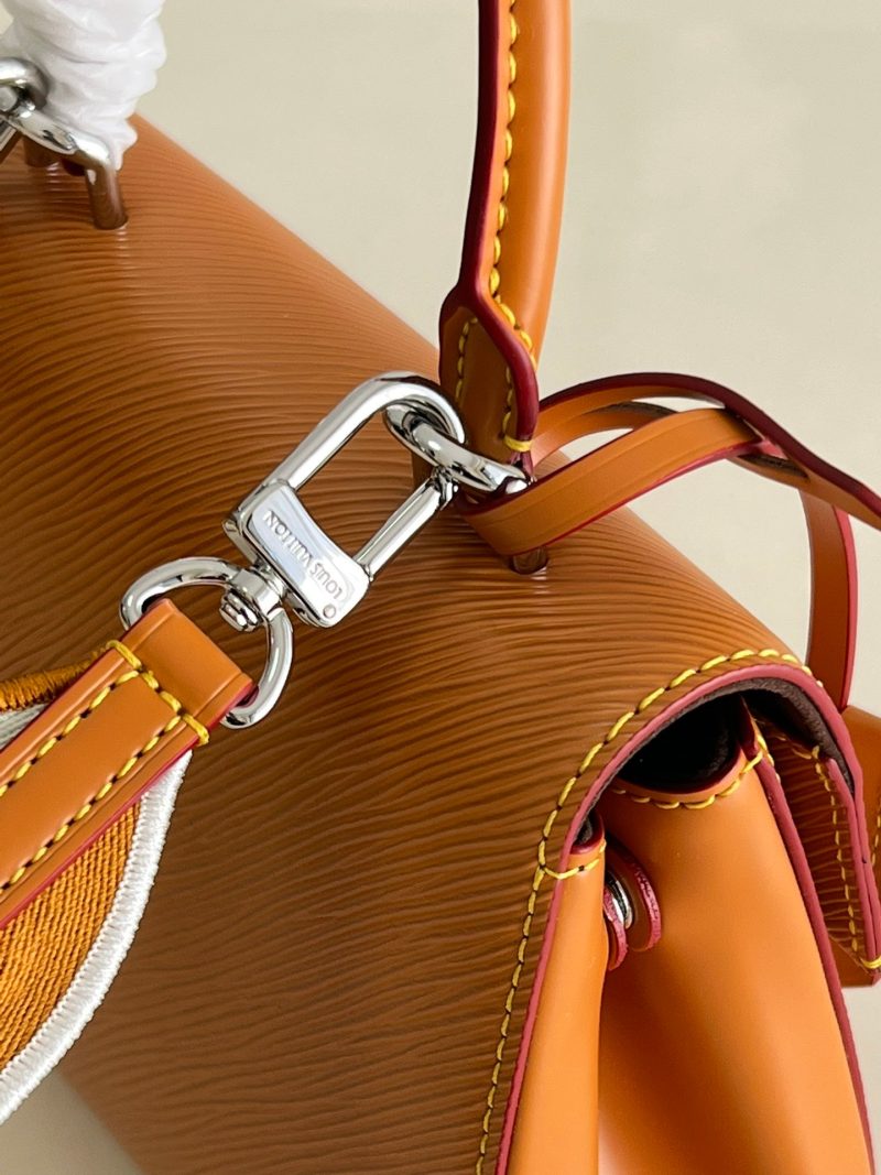Louis Vuitton Cluny MM Bag - Image 8