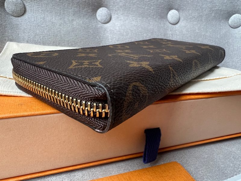 Louis Vuitton Clemence Wallet in Monogram - Image 13