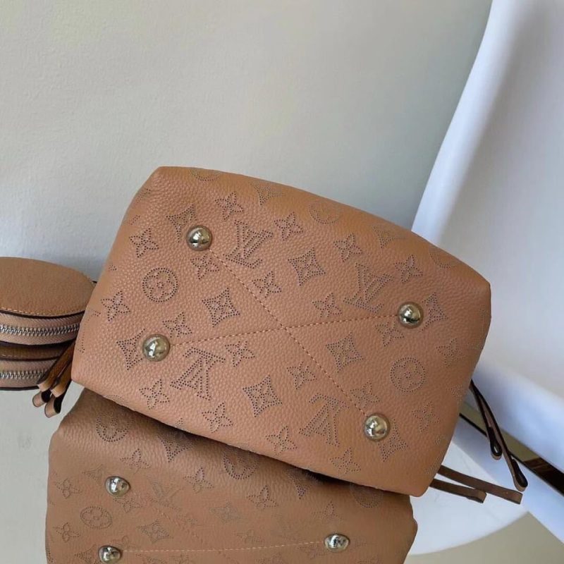 Louis Vuitton Bella Bag - Image 5