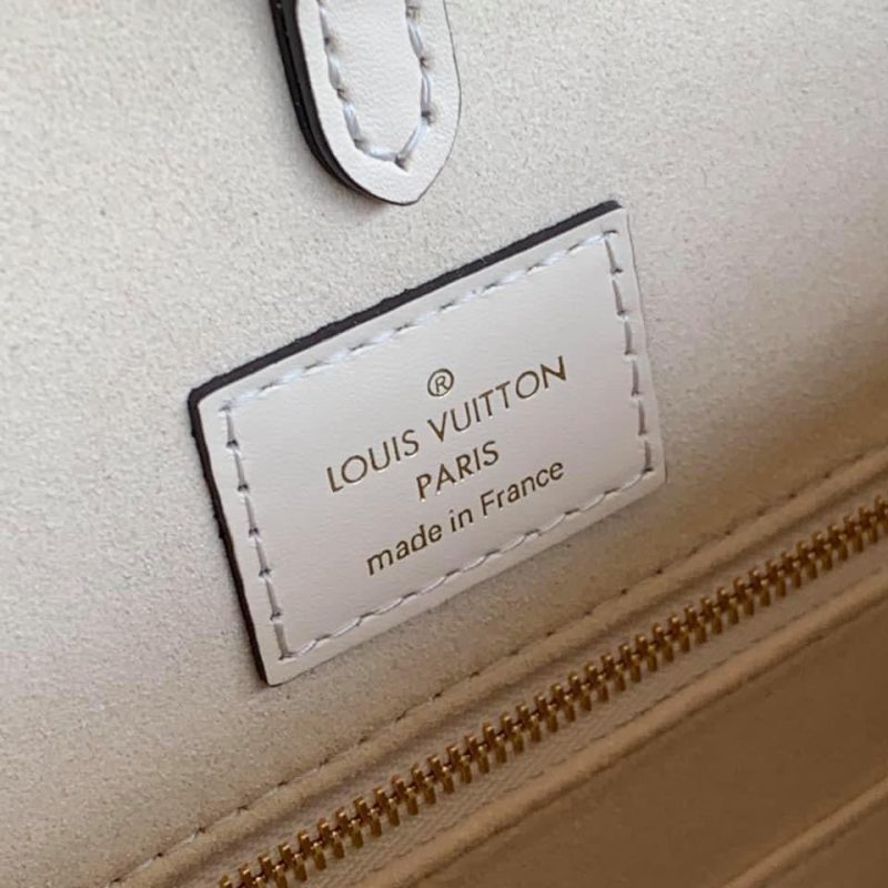 Louis Vuitton Bicolor Alligator Monogram Trompe L'oeil Trocadero Bag - Image 6