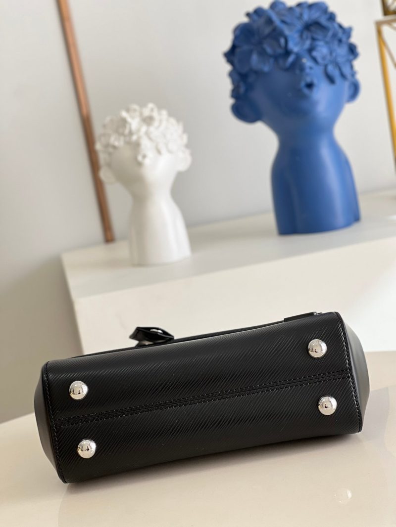 Louis Vuitton Cluny BB Bag - Image 2