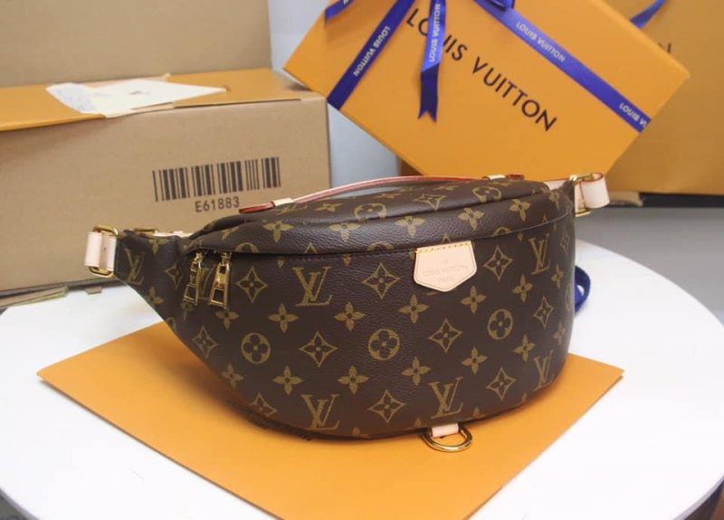 Louis Vuitton Bucket PmLeather Shoulder Bag () - Image 2