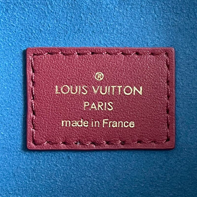 Louis Vuitton Coussin PM Bag - Image 8