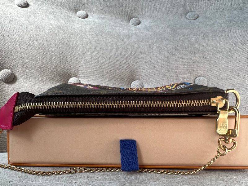 Louis Vuitton Christopher - Image 9