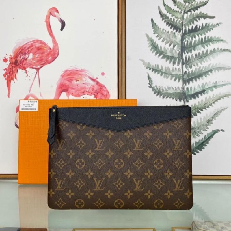 Louis Vuitton Cruiser Messenger Bag