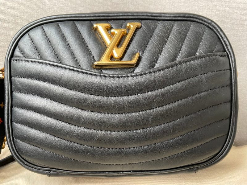Louis Vuitton Black New Wave Camera Bag - Image 3