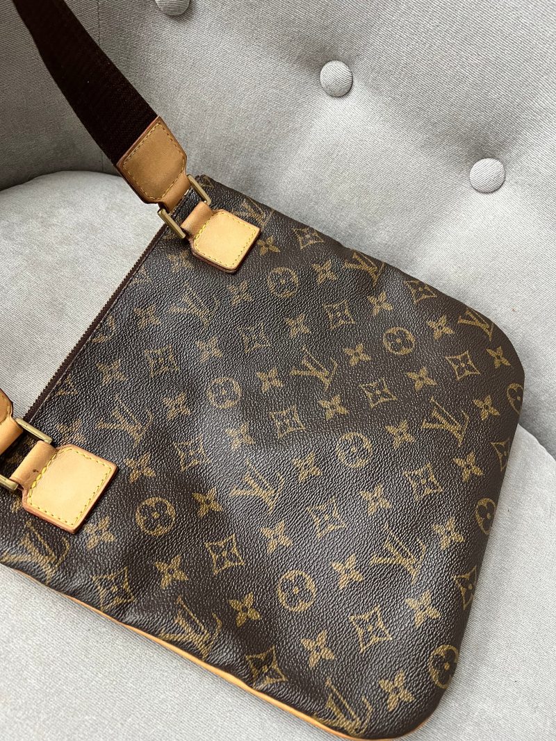 Louis Vuitton Boston - Image 13