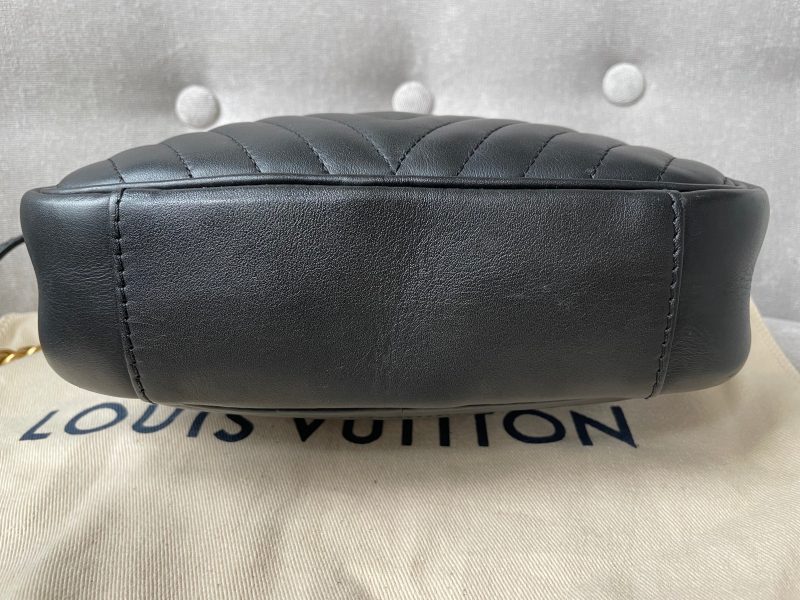 Louis Vuitton Black New Wave Camera Bag - Image 19