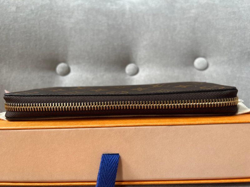 Louis Vuitton Clemence Wallet in Monogram - Image 5