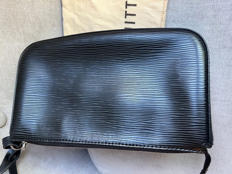 Louis Vuitton Black Epi Leather Saint Jacques PM - Image 5