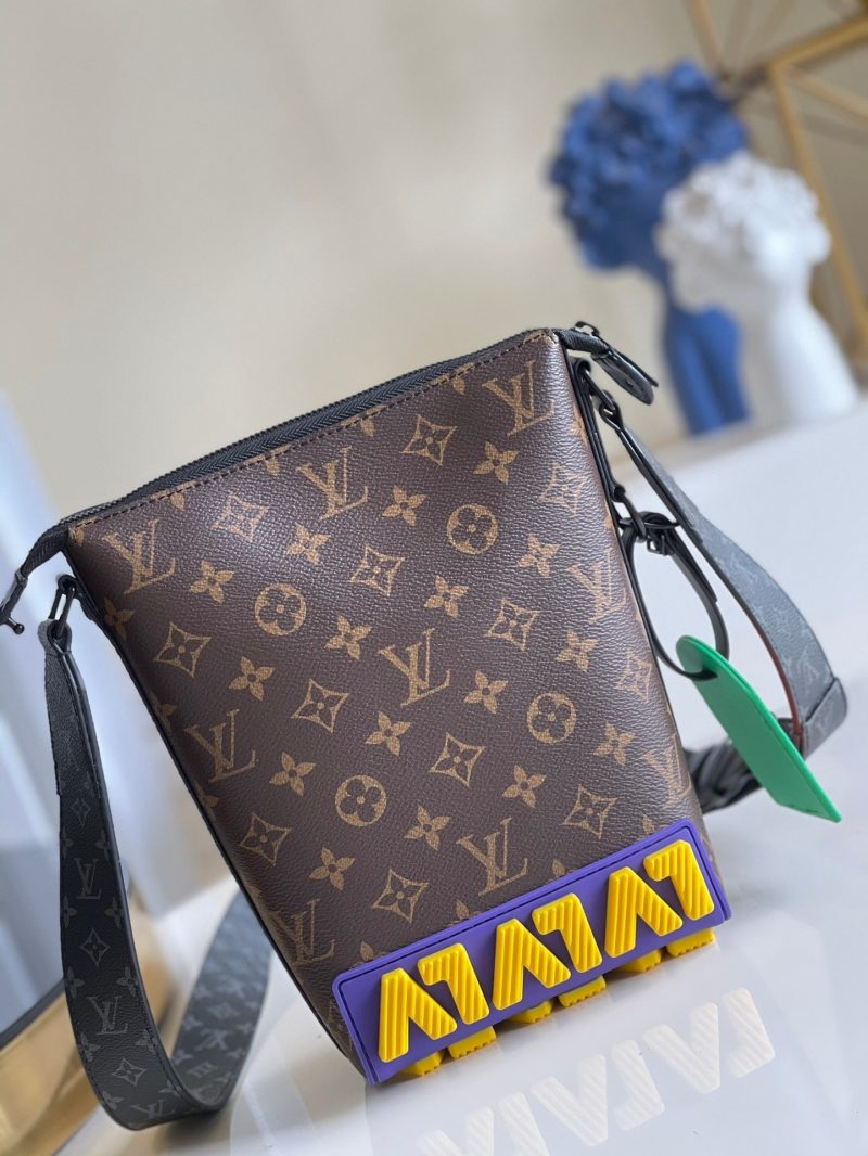 Louis Vuitton Coussin PM Bag - Image 2