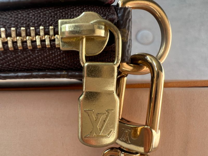 Louis Vuitton Christopher - Image 4