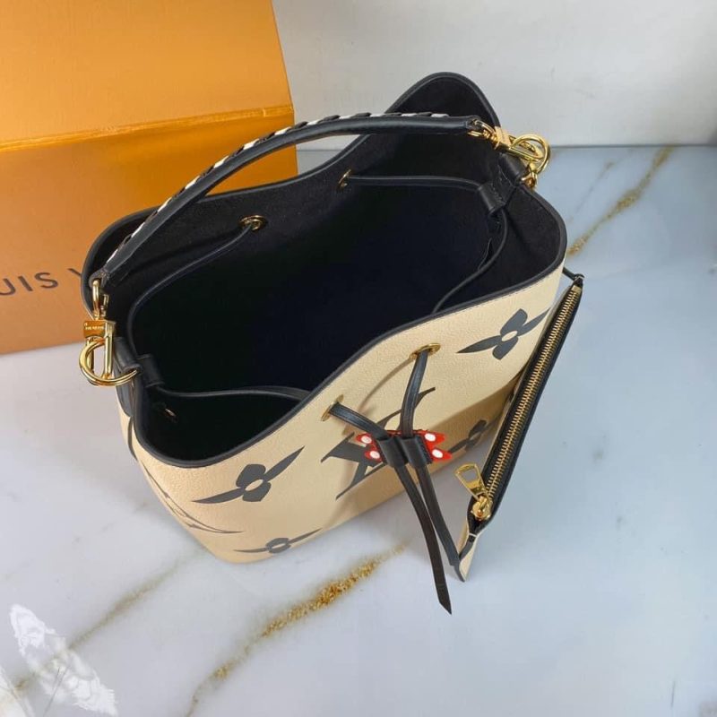 Louis Vuitton Crafty NeoNoe MM Bag - Image 5