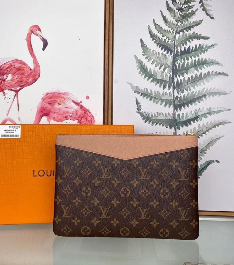 Louis Vuitton Daily Pouch Monogram Empreinte Black - Image 2