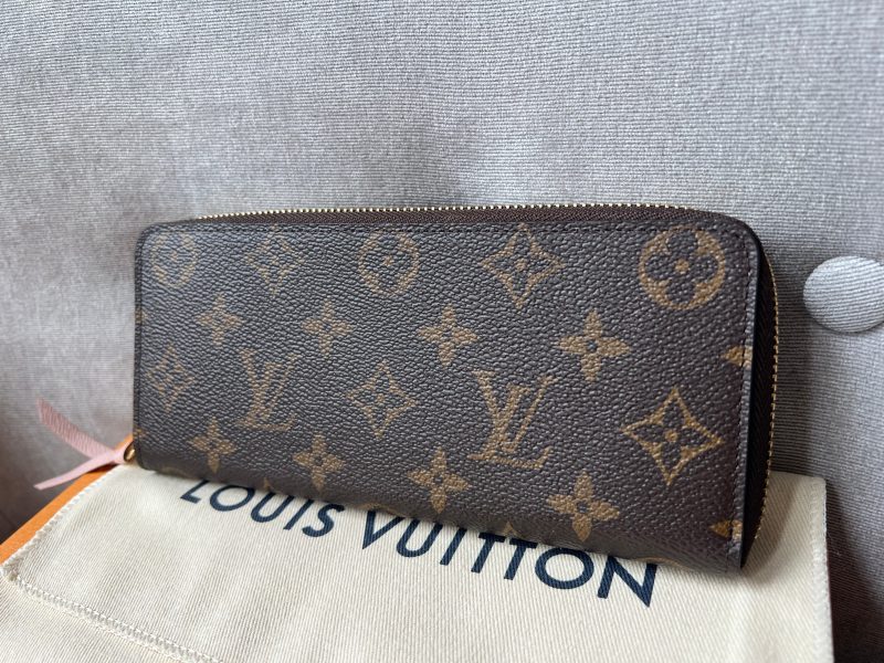 Louis Vuitton Clemence Wallet in Monogram - Image 7