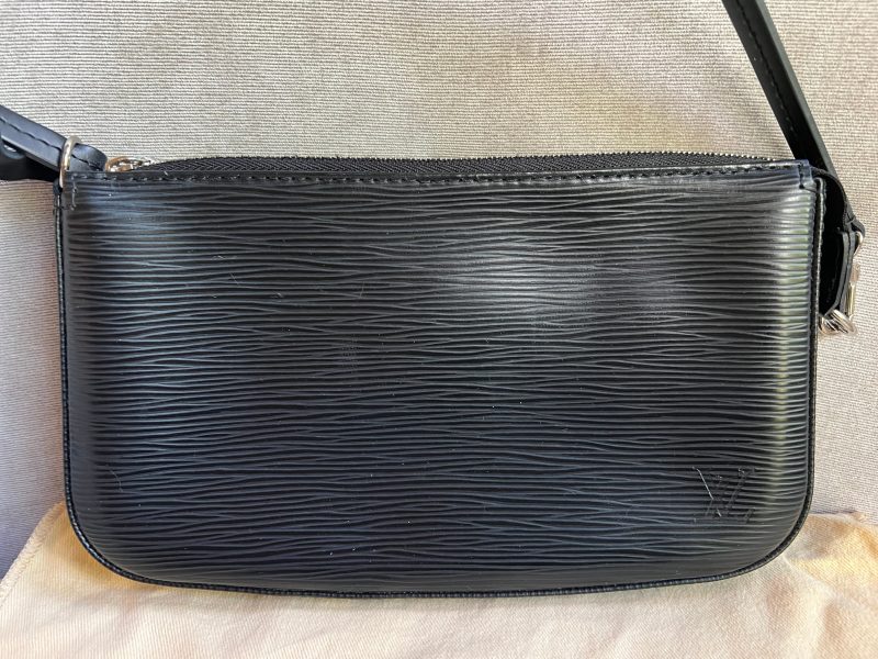 Louis Vuitton Black Epi Leather Saint Jacques PM - Image 8