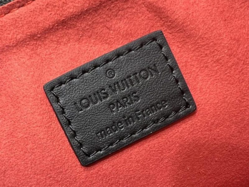 Louis Vuitton Coussin PM Bag - Image 9