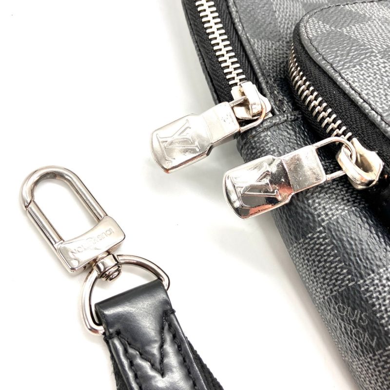 Louis Vuitton Avenue Sling Bag - Image 13