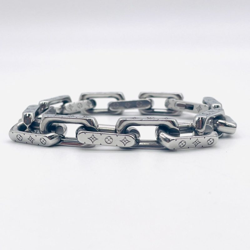 Louis Vuitton Chain It - Image 3