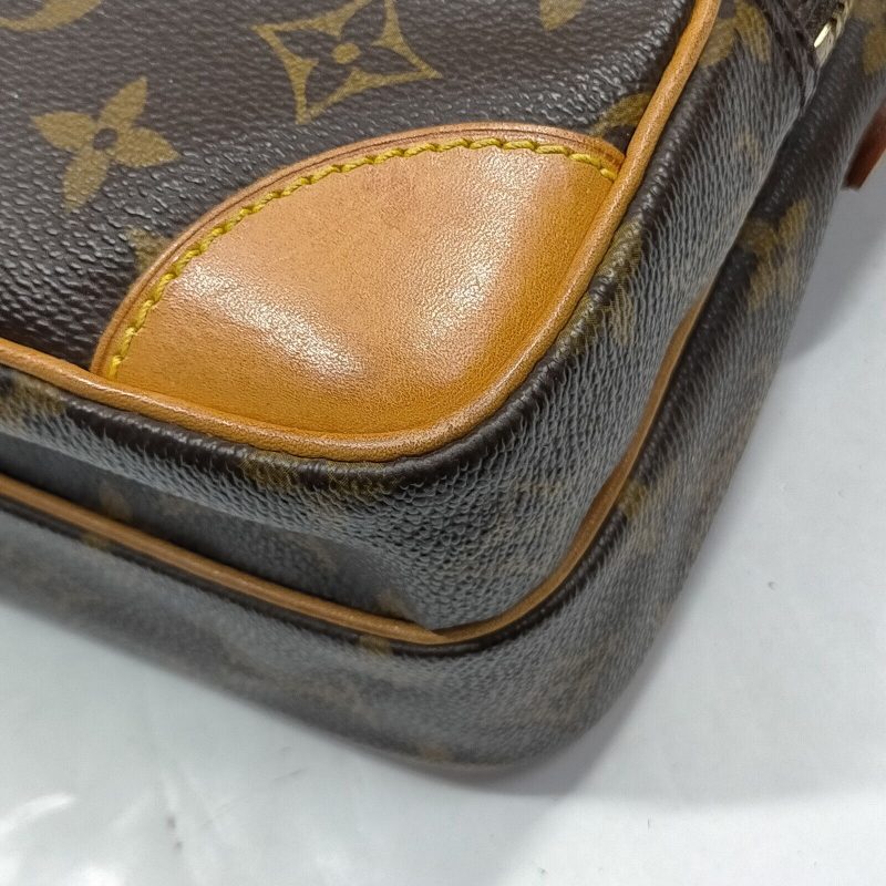 Louis Vuitton Amazon Crossbody Shoulder - Image 5