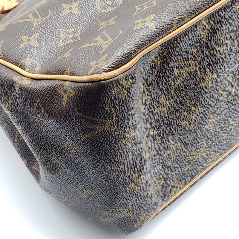 Louis Vuitton Batignolles Vertical Shoulder Bag - Image 10