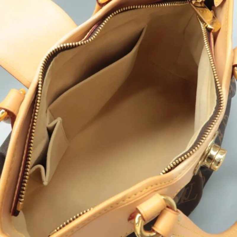 LOUIS VUITTON Boetie Monogram - Image 9