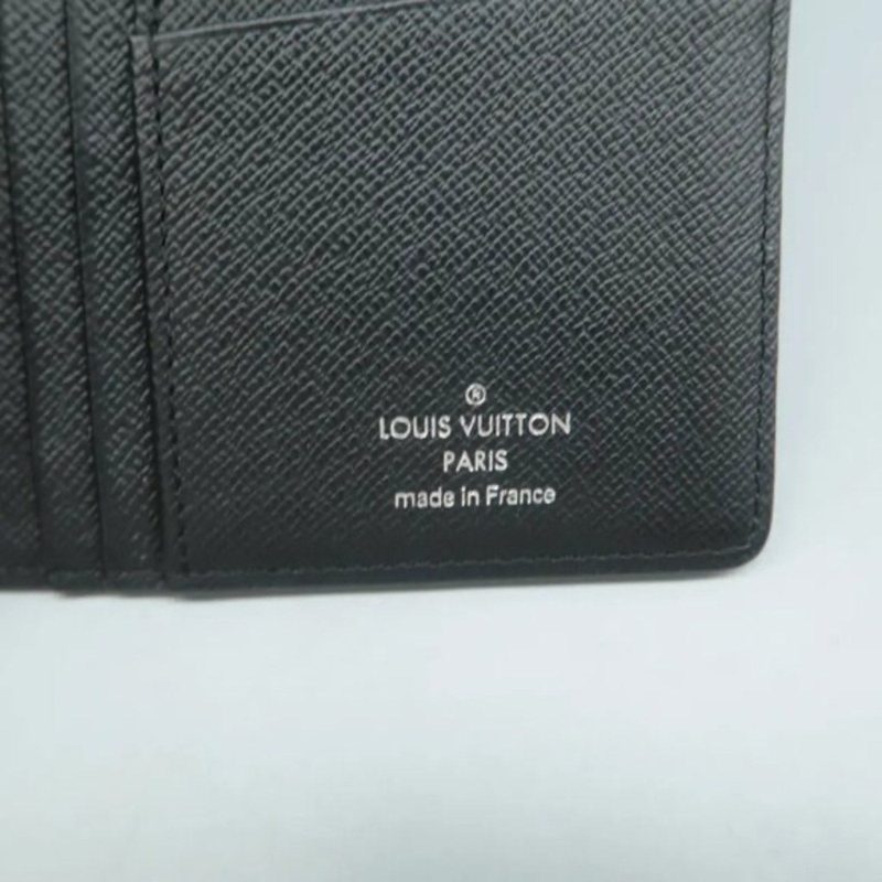 Louis Vuitton Brazza Taiga Articles De Voyage Louis Vuitton Malletier Wallet Noir - Image 12