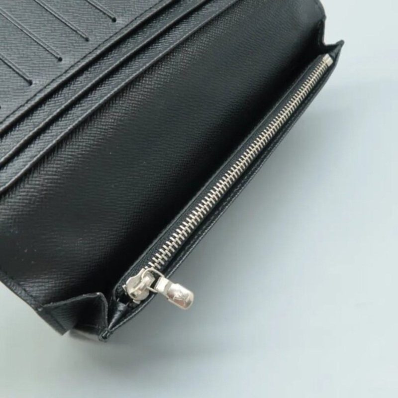 Louis Vuitton Brazza Taiga Articles De Voyage Louis Vuitton Malletier Wallet Noir - Image 10