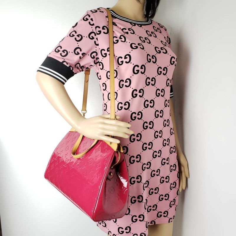 Louis Vuitton BrentwoodPatent Leather Tote Bag () - Image 17