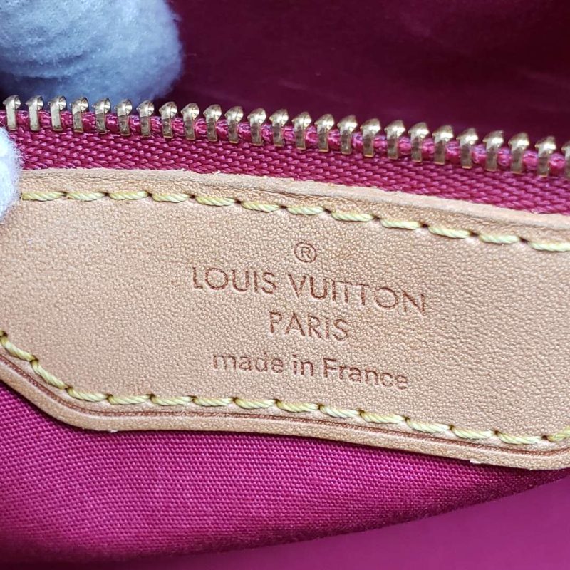 Louis Vuitton BrentwoodPatent Leather Tote Bag () - Image 16