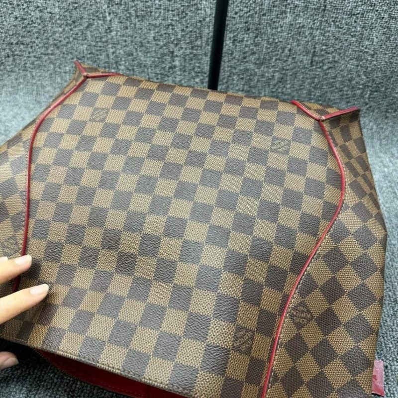 Louis Vuitton Caissa Damier EbeneHobo Shoulder Bag - Image 2