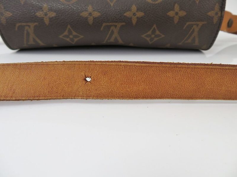 Louis Vuitton Cartouchière Monogram Canvas - Image 11