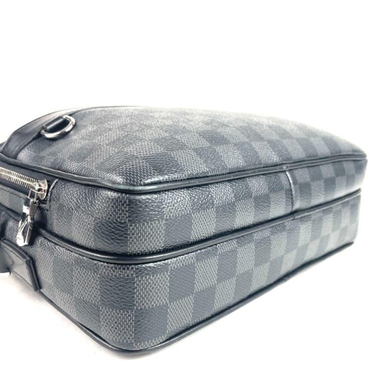 LOUIS VUITTON Damier Graphite Trocadero Messenger PM - Image 5
