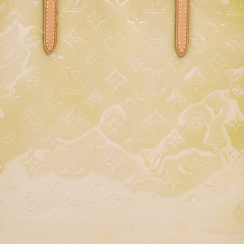 Louis Vuitton Blanc Corail Monogram Vernis Catalina EW Bag - Image 5