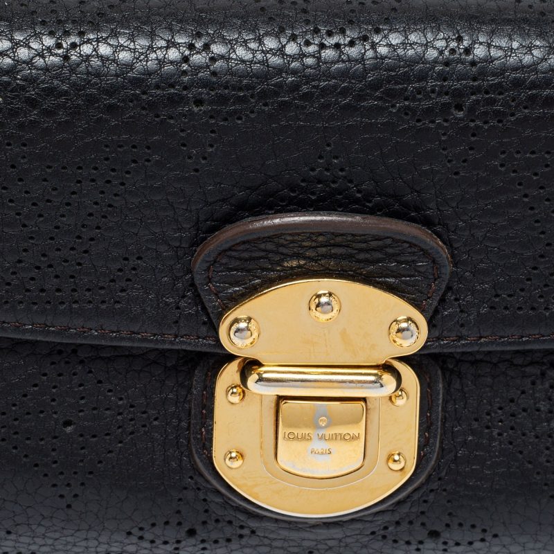 Louis Vuitton Black Monogram Mahina Leather Amelia Wallet - Image 5