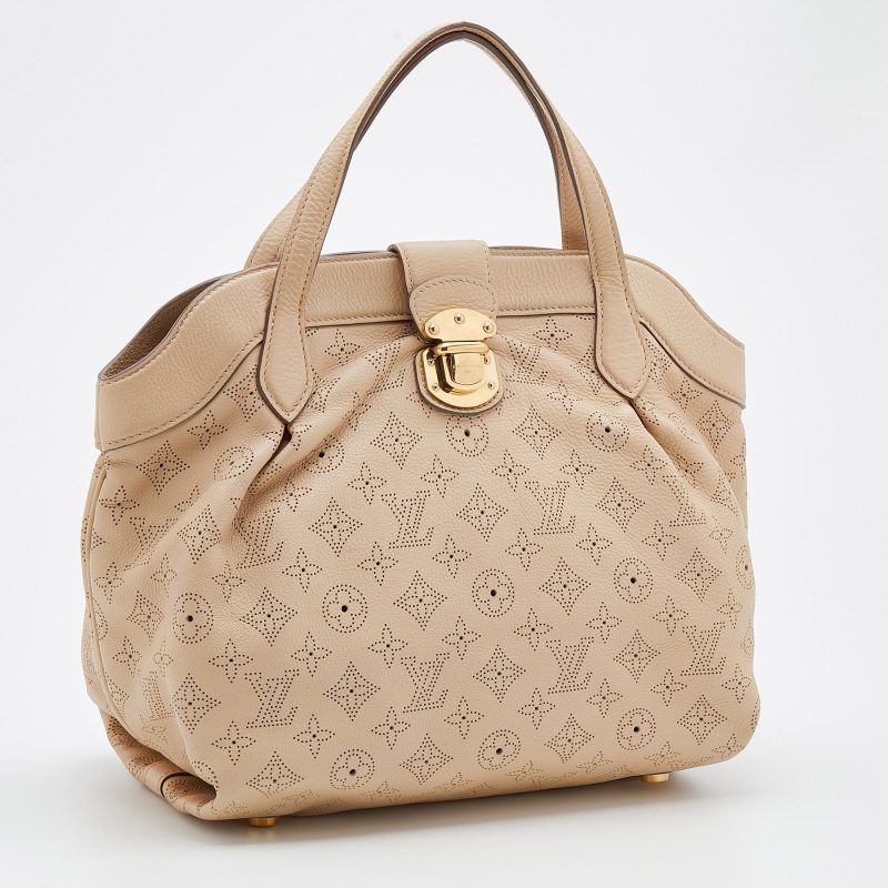 Louis Vuitton Coquill Monogram Mahina Leather Cirrus PM Bag - Image 3