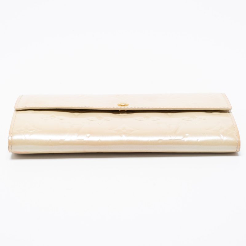 Louis Vuitton Blanc Corail Monogram Vernis Leather Sarah Wallet - Image 7