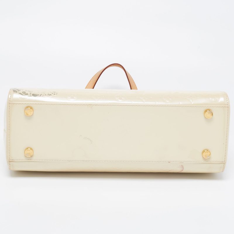 Louis Vuitton Blanc Corail Monogram Vernis Brea GM Bag - Image 8
